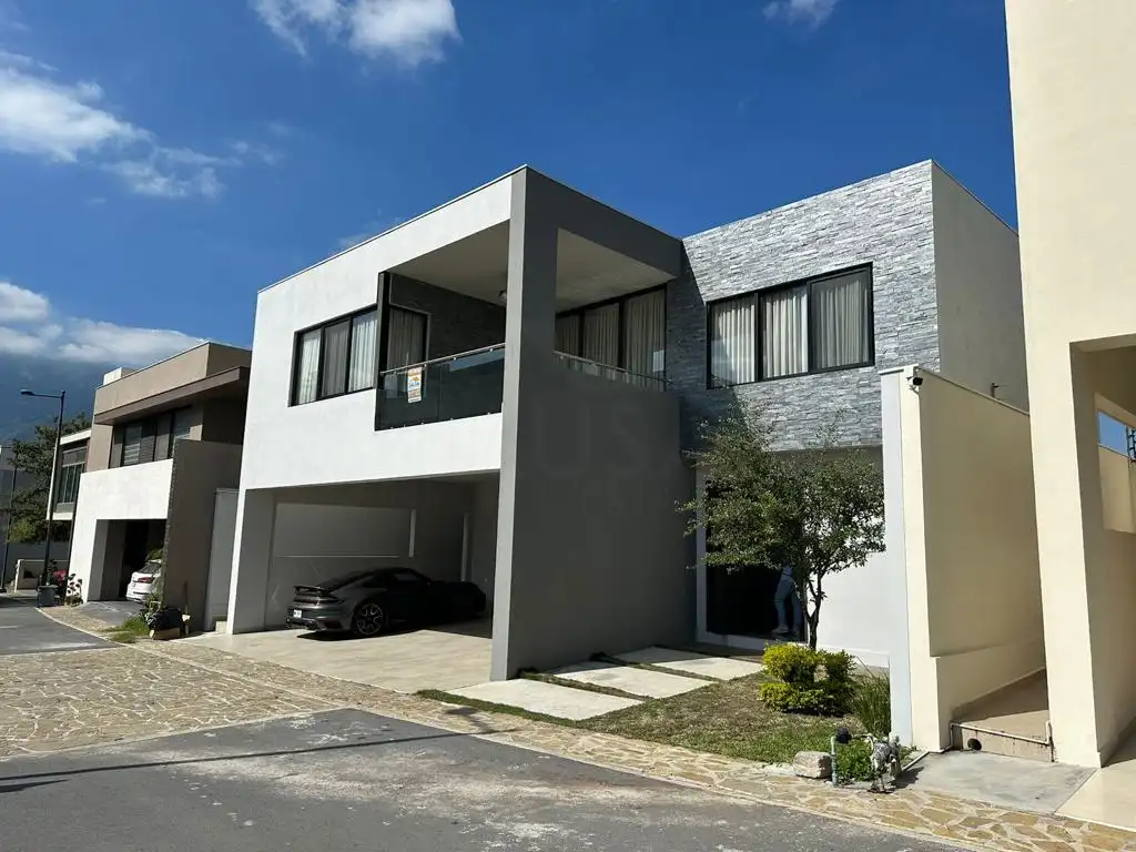 Foto 4 de Dos Encinos Privada Residencial
