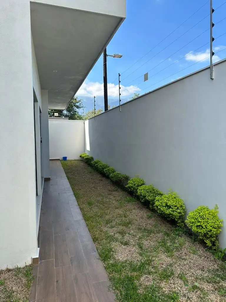 Foto 8 de Dos Encinos Privada Residencial