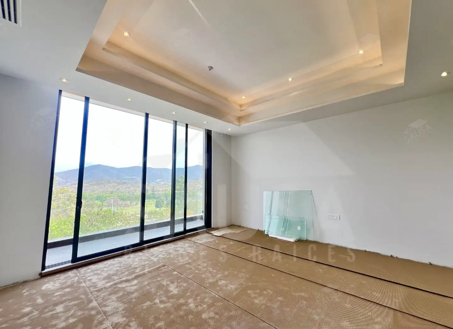 Foto 5 de CASA DE LUJO EN VENTA EN SIERRA ALTA CON VISTA AL CAMPO DE GOLF