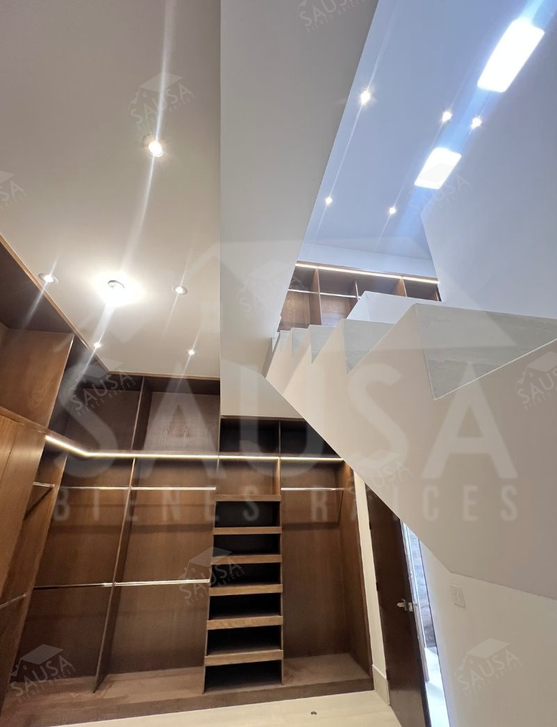 Foto 7 de CASA DE LUJO EN VENTA EN SIERRA ALTA CON VISTA AL CAMPO DE GOLF