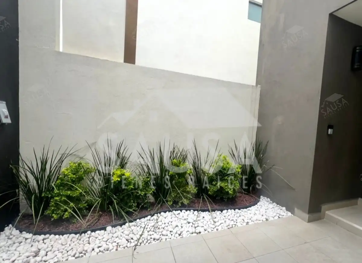 Foto 2 de CASA EN RENTA EN FONTANA RESIDENCIAL CARRETERA NACIONAL
