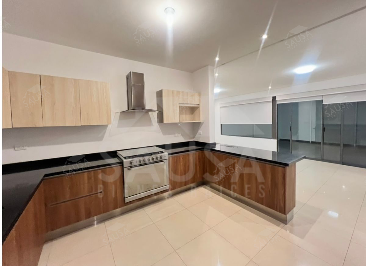 Foto 5 de CASA EN RENTA EN FONTANA RESIDENCIAL CARRETERA NACIONAL